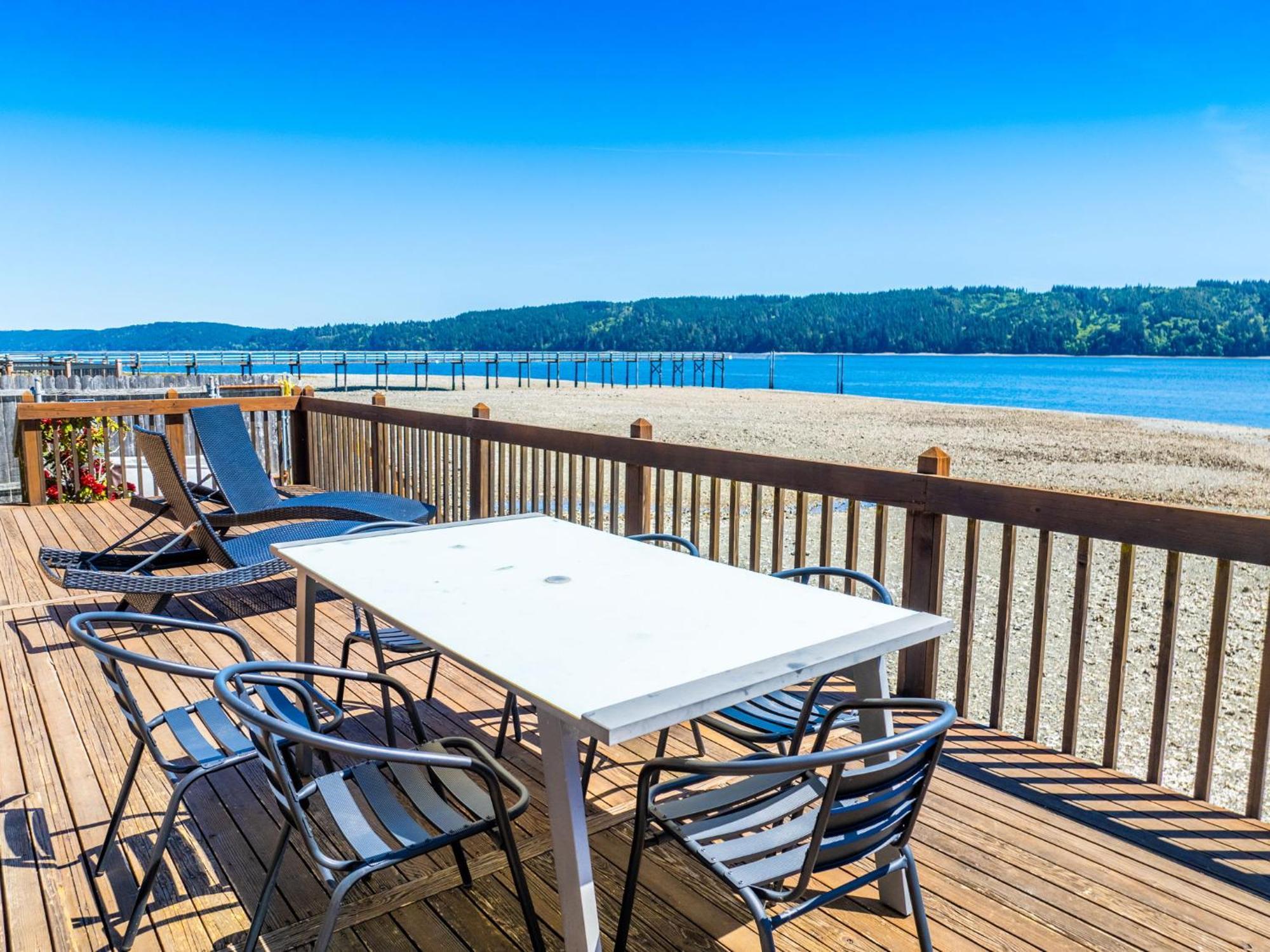 Waterfront Retreat, Relaxation, Fun In Hood Canal Hoodsport Eksteriør billede
