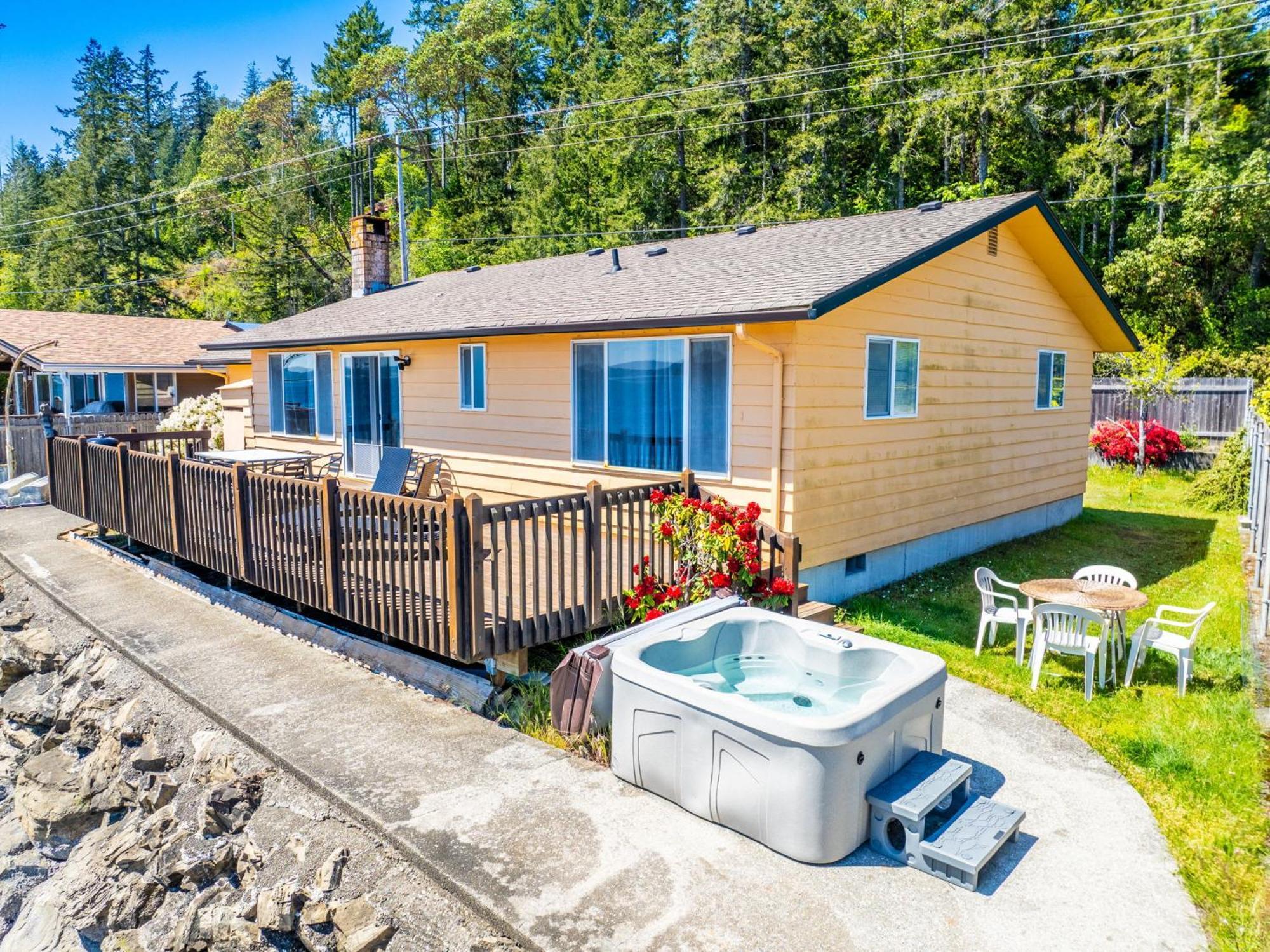 Waterfront Retreat, Relaxation, Fun In Hood Canal Hoodsport Eksteriør billede
